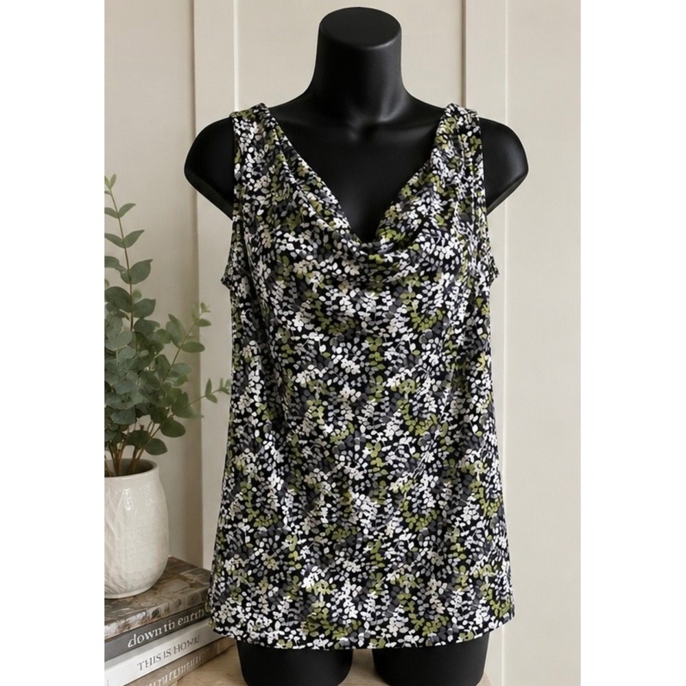 Botanical Cottagecore Office Siren Capsule Wardrobe L